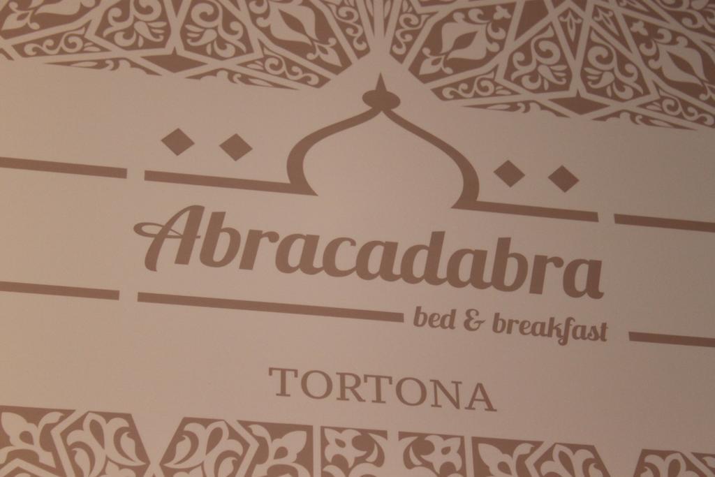 Abracadabra Tortona Bed & Breakfast Milan Bagian luar foto