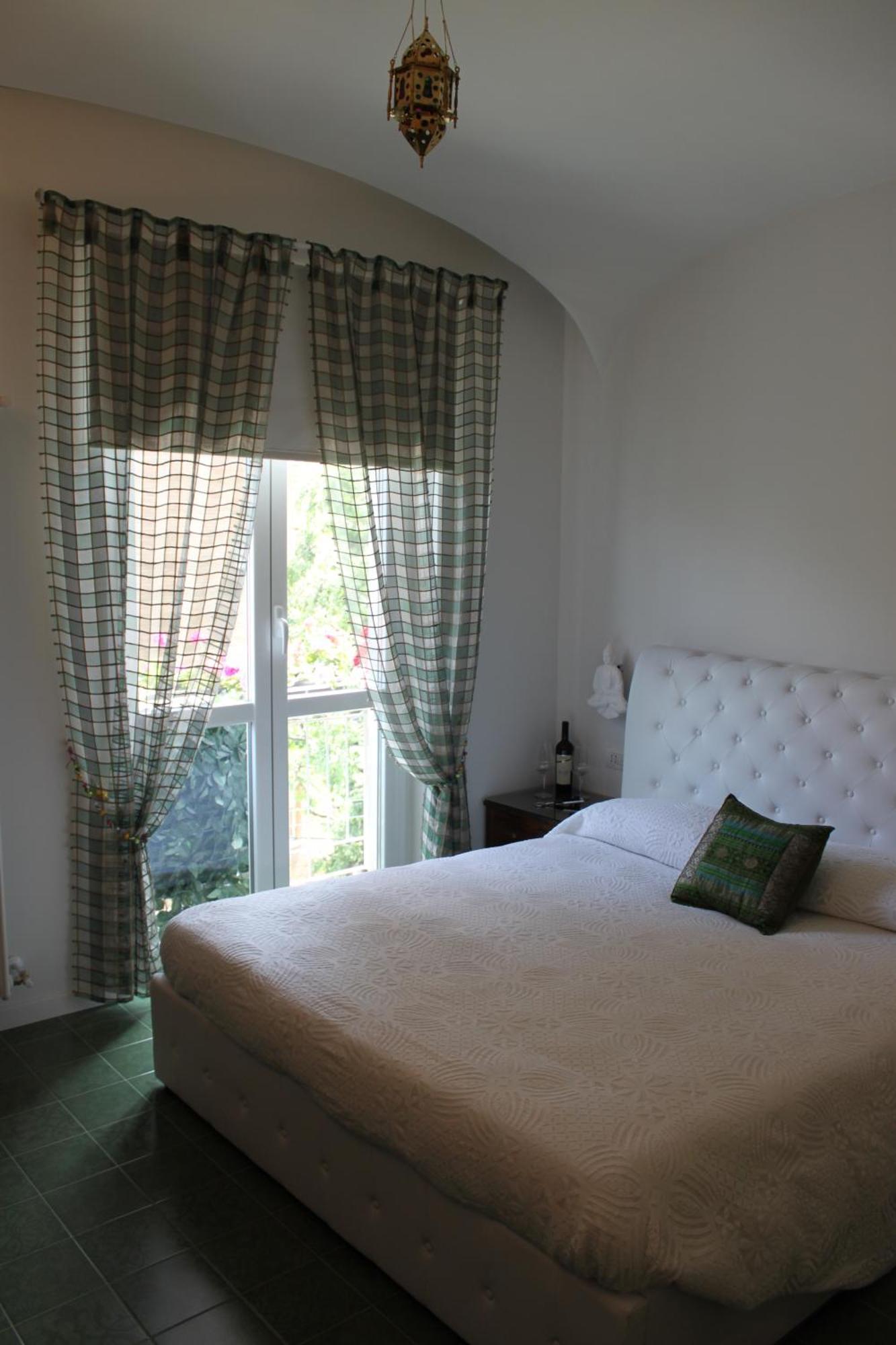 Abracadabra Tortona Bed & Breakfast Milan Bagian luar foto