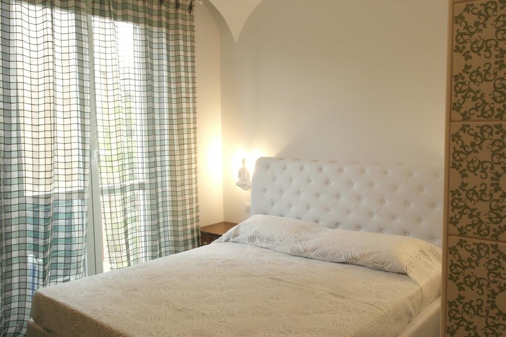Abracadabra Tortona Bed & Breakfast Milan Bagian luar foto
